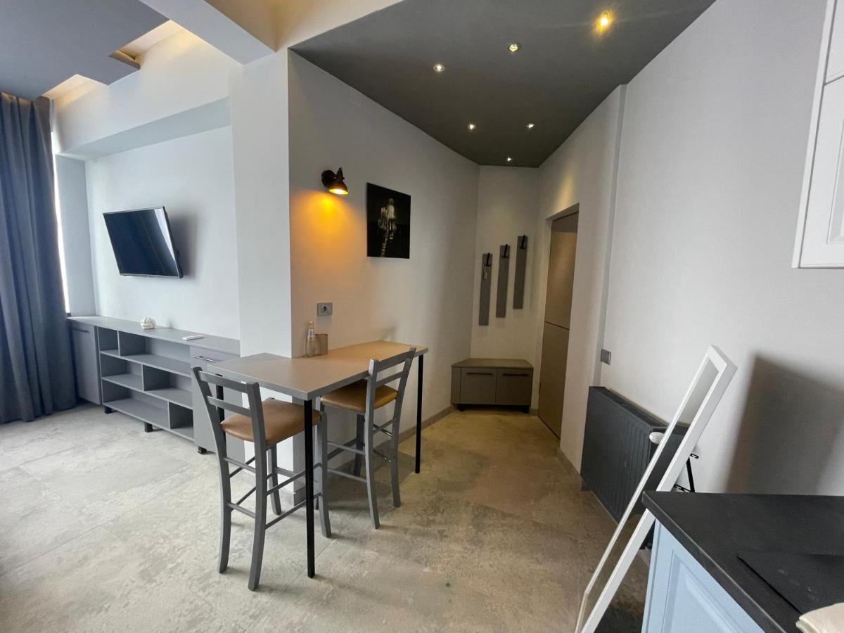 Engels Apartment คลูจ-นาโปกา ภายนอก รูปภาพ