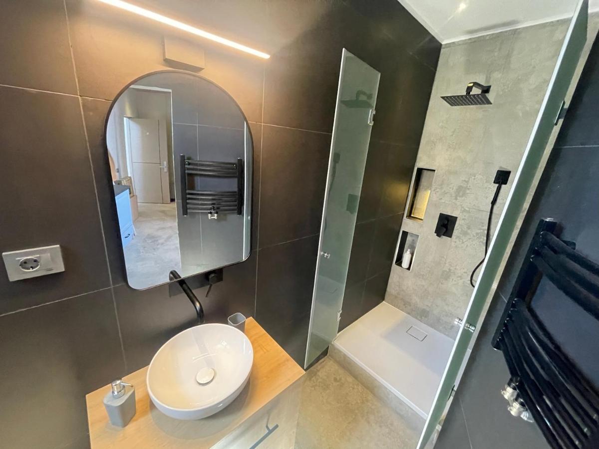 Engels Apartment คลูจ-นาโปกา ภายนอก รูปภาพ